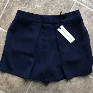 Cupcakes & Cashmere Navy Skort Skirt Shorts NWOT